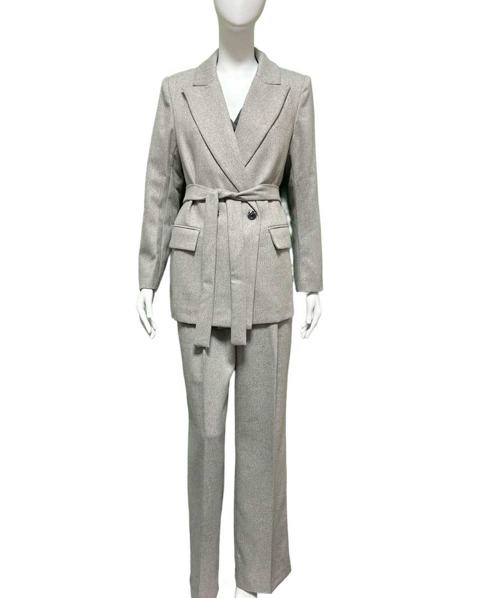 Traje informal